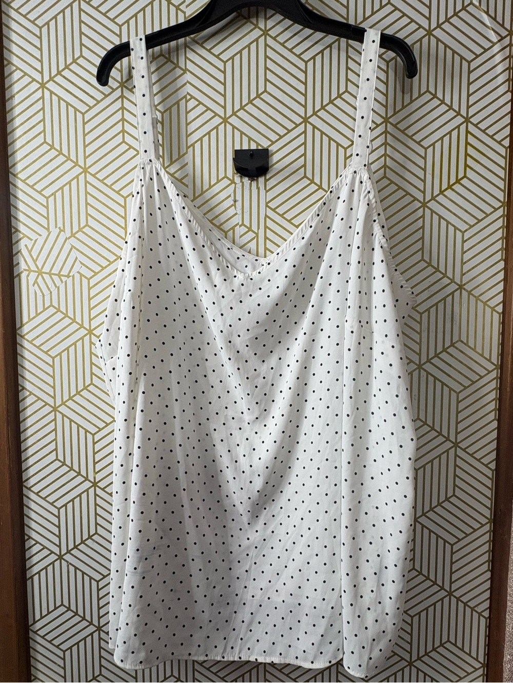 torrid White Cami with Black Polka Dots 5X 28